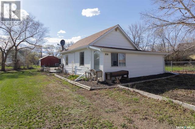 816 7th St, House detached with 1 bedrooms, 1 bathrooms and null parking in Perdue SK | Image 1