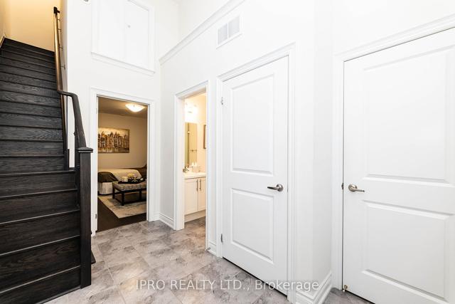 2166 Bayview Ave, Townhouse with 3 bedrooms, 3 bathrooms and 2 parking in Toronto ON | Image 33