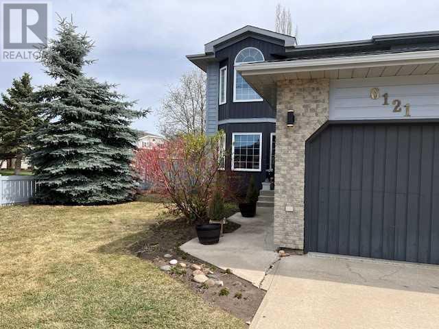 6121 96 St, House detached with 4 bedrooms, 3 bathrooms and 6 parking in Grande Prairie AB | Image 36