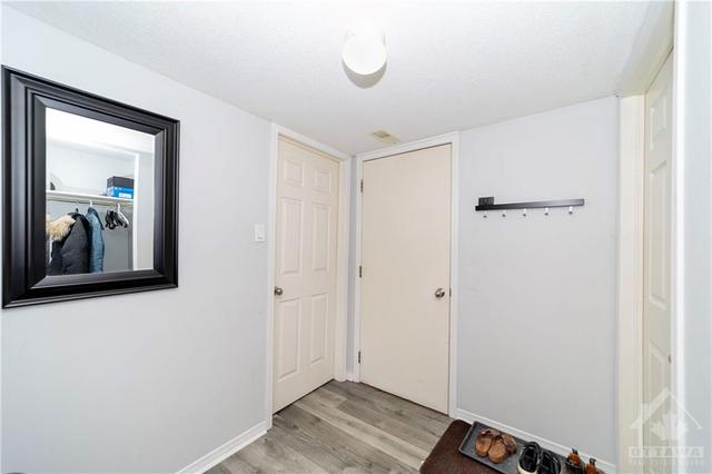 224 Monterey Dr, Townhouse with 3 bedrooms, 2 bathrooms and 1 parking in Ottawa ON | Image 22