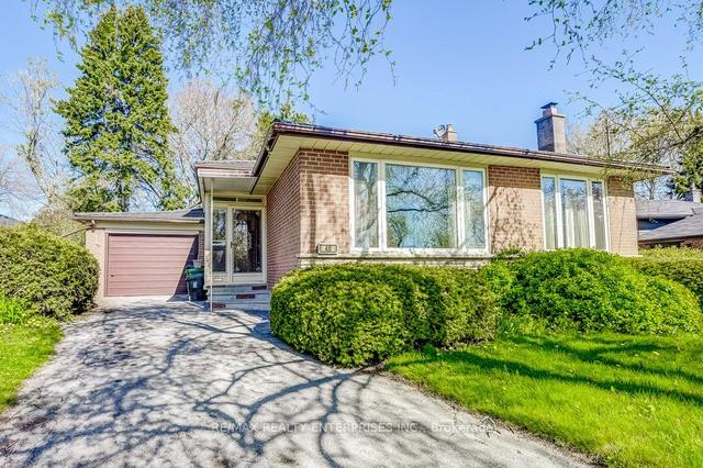 40 Greendowns Dr, House detached with 3 bedrooms, 2 bathrooms and 4 parking in Toronto ON | Image 1