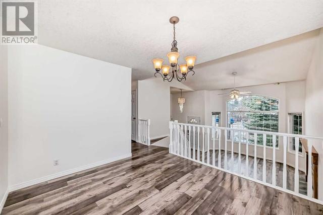 4 West Hall Pl, House detached with 4 bedrooms, 3 bathrooms and 4 parking in Cochrane AB | Image 16
