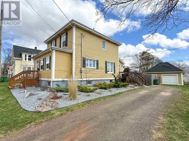43 King St, House detached with 4 bedrooms, 3 bathrooms and null parking in Summerside PE | Image 3