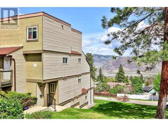 25 - 1750 Summit Dr, House attached with 2 bedrooms, 1 bathrooms and null parking in Kamloops BC | Image 1
