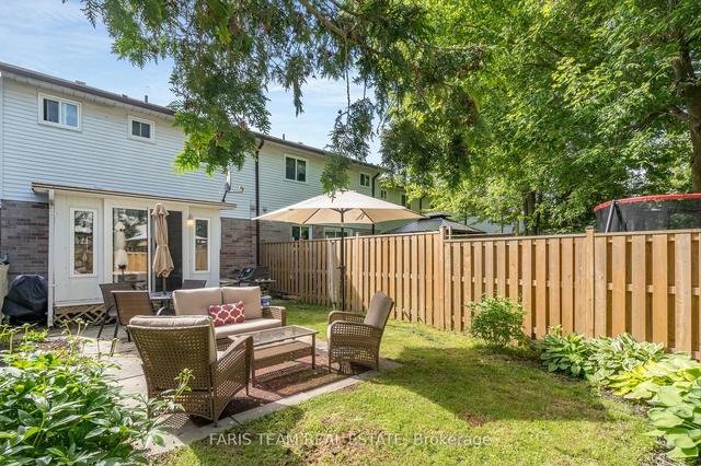 190 Tupper St E, House attached with 3 bedrooms, 2 bathrooms and 5 parking in New Tecumseth ON | Image 14