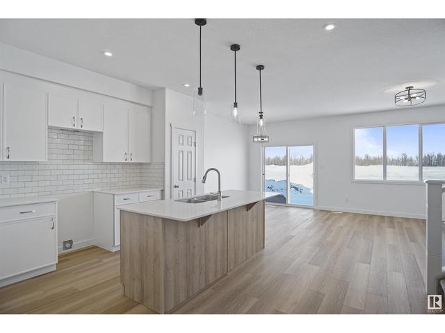 9521 Carson Bn Sw, House detached with 3 bedrooms, 2 bathrooms and null parking in Edmonton AB | Image 9