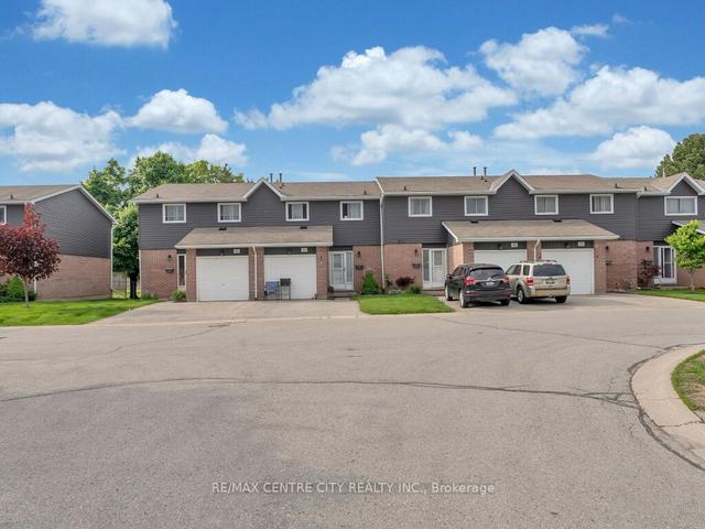 6 - 131 Bonaventure Dr, Townhouse with 3 bedrooms, 2 bathrooms and 3 parking in London ON | Image 27