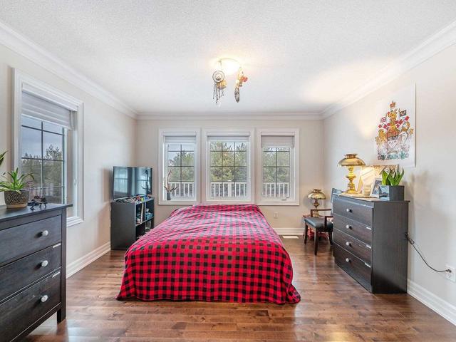 584 Mavrinac Blvd, House detached with 4 bedrooms, 3 bathrooms and 4 parking in Aurora ON | Image 11