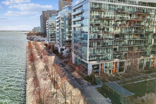 th112 - 39 Queens Quay E, Townhouse with 3 bedrooms, 3 bathrooms and 2 parking in Toronto ON | Image 1