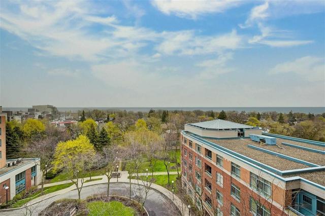 810 - 1093 Kingston Rd, Condo with 1 bedrooms, 1 bathrooms and 1 parking in Toronto ON | Image 4
