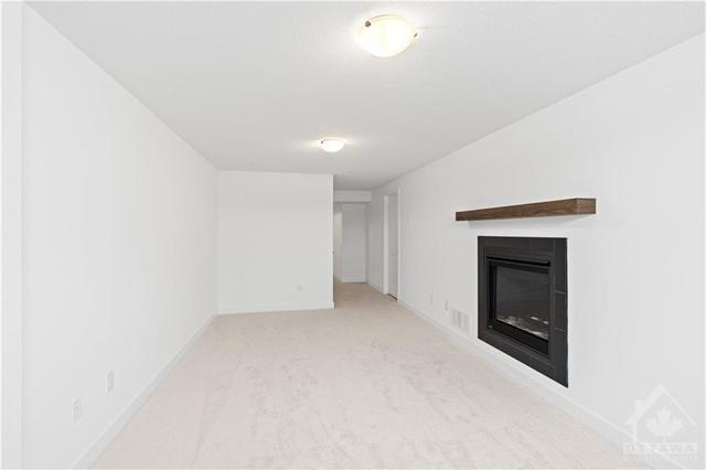 966 Brian Good Ave, Townhouse with 3 bedrooms, 3 bathrooms and 2 parking in Ottawa ON | Image 29