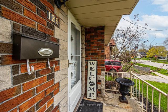 126 Chadburn St, House detached with 3 bedrooms, 2 bathrooms and 5 parking in Oshawa ON | Image 20