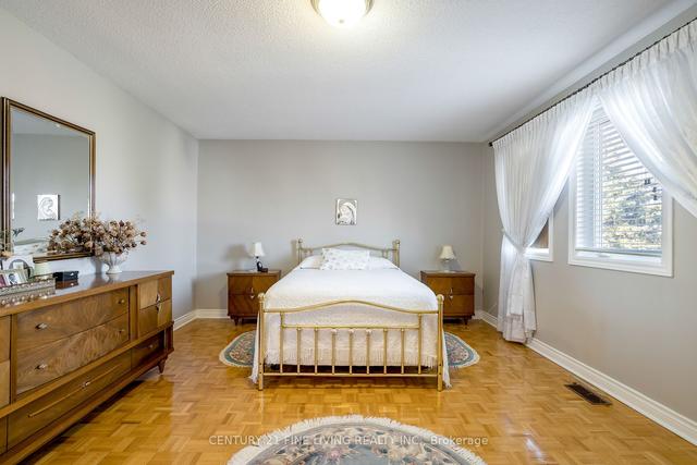 64 Adrianno Cres, House detached with 3 bedrooms, 4 bathrooms and 6 parking in Vaughan ON | Image 11