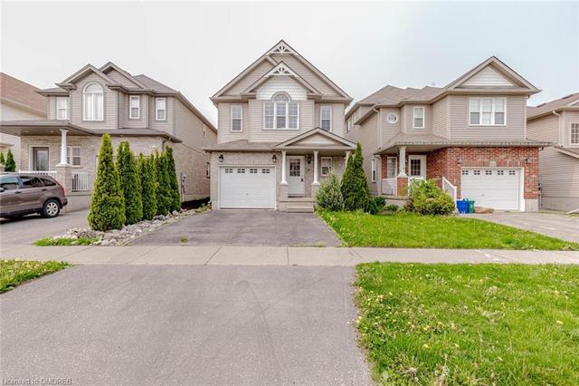 378 Parkvale Dr, House detached with 3 bedrooms, 2 bathrooms and 5 parking in Kitchener ON | Image 1