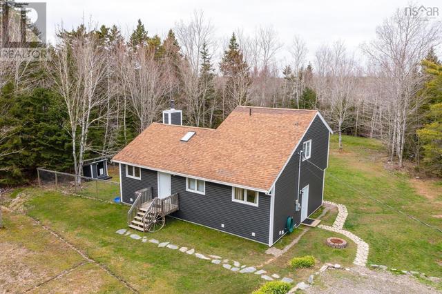 1079 Barr Settlement Rd, House detached with 3 bedrooms, 2 bathrooms and null parking in East Hants NS | Image 5