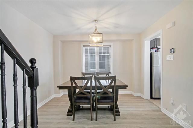 711 Juneberry Lane, Townhouse with 3 bedrooms, 2 bathrooms and 2 parking in Ottawa ON | Image 7