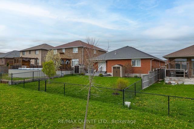 13 Vertis Ct, House detached with 3 bedrooms, 2 bathrooms and 4 parking in Belleville ON | Image 23