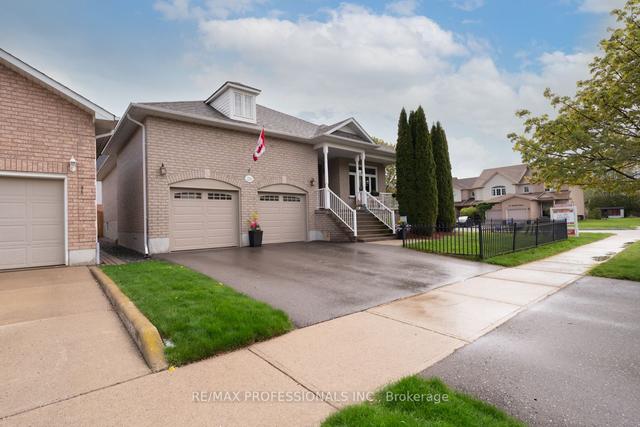 228 Richfield Sq, House detached with 2 bedrooms, 2 bathrooms and 4 parking in Clarington ON | Image 1