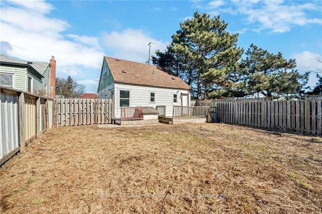 1788 Barton St E, House detached with 3 bedrooms, 1 bathrooms and 3 parking in Hamilton ON | Image 17