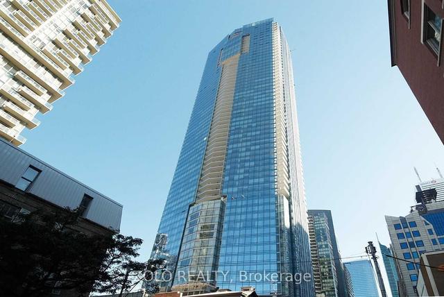 5505 - 180 University Ave, Condo with 1 bedrooms, 1 bathrooms and 1 parking in Toronto ON | Image 1