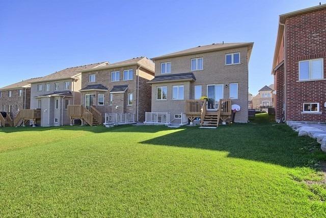 739 Clifford Perry Pl, House detached with 4 bedrooms, 3 bathrooms and 6 parking in Newmarket ON | Image 20