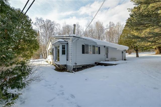 5250 Hwy 63, House detached with 3 bedrooms, 2 bathrooms and 6 parking in North Bay ON | Image 6