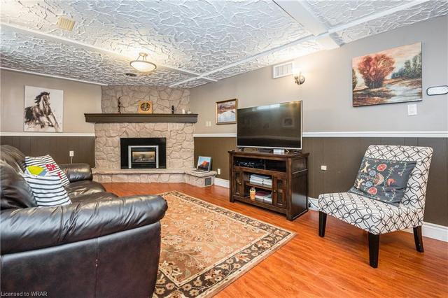 221 Laurentian Drive, House detached with 3 bedrooms, 2 bathrooms and 3 parking in Kitchener ON | Image 19