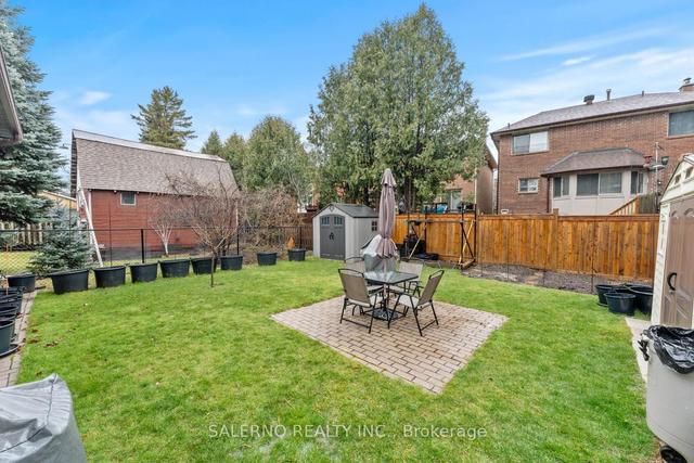 110 Clarence St, House detached with 3 bedrooms, 3 bathrooms and 7 parking in Vaughan ON | Image 33