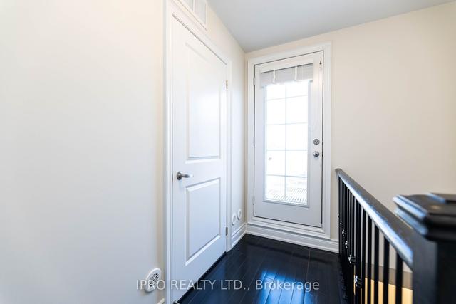 2166 Bayview Ave, Townhouse with 3 bedrooms, 3 bathrooms and 2 parking in Toronto ON | Image 25