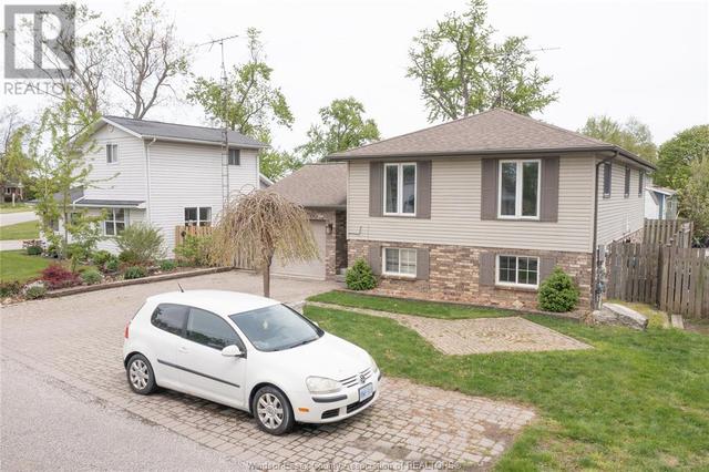 138 Nottingham Dr, House detached with 3 bedrooms, 2 bathrooms and null parking in Essex ON | Image 3