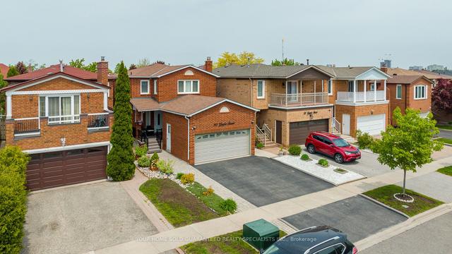 90 Gayla St, House detached with 3 bedrooms, 4 bathrooms and 5 parking in Vaughan ON | Image 1
