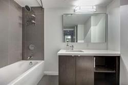 2710 - 155 Yorkville Ave, Condo with 1 bedrooms, 1 bathrooms and 0 parking in Toronto ON | Image 2
