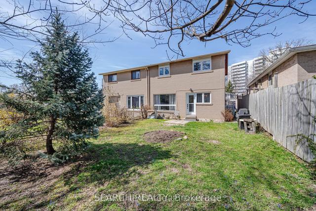 3 Bison Dr, House semidetached with 4 bedrooms, 2 bathrooms and 3 parking in Toronto ON | Image 24