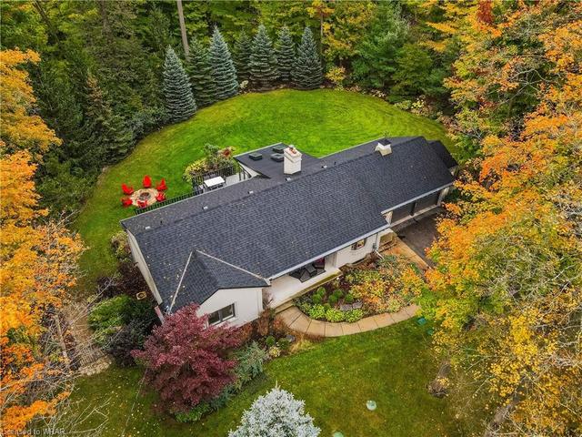 390 Pinnacle Dr, House detached with 5 bedrooms, 2 bathrooms and 8 parking in Kitchener ON | Image 42