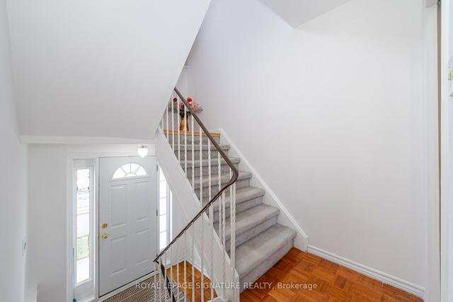 9 - 2380 Bromsgrove Rd, Townhouse with 3 bedrooms, 2 bathrooms and 2 parking in Mississauga ON | Image 7