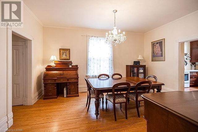 476 Colborne St, House detached with 4 bedrooms, 2 bathrooms and 3 parking in London ON | Image 11