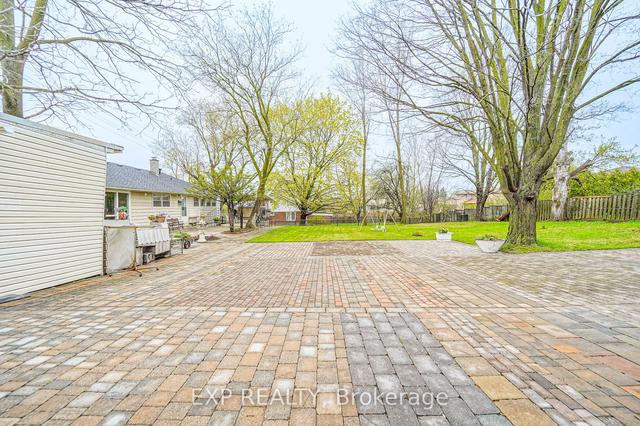 7821 Kennedy Rd, House detached with 3 bedrooms, 4 bathrooms and 20 parking in Markham ON | Image 17