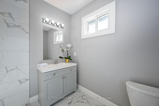 8 First St S, House detached with 3 bedrooms, 3 bathrooms and 3 parking in Hamilton ON | Image 17