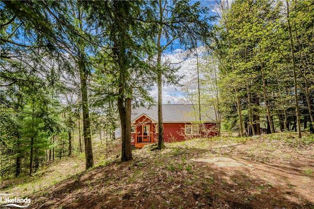27 Beaumont Bay Rd, House detached with 2 bedrooms, 1 bathrooms and 3 parking in Muskoka Lakes ON | Image 34
