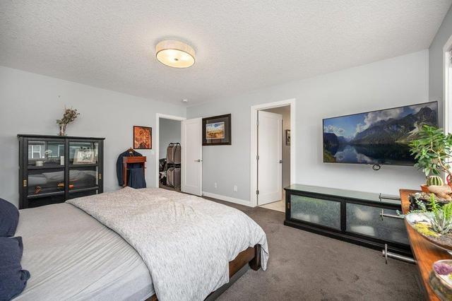 194 West Grove Way Sw, House detached with 4 bedrooms, 3 bathrooms and 2 parking in Calgary AB | Image 27