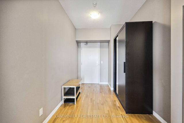 3610 - 832 Bay St, Condo with 3 bedrooms, 2 bathrooms and 1 parking in Toronto ON | Image 36