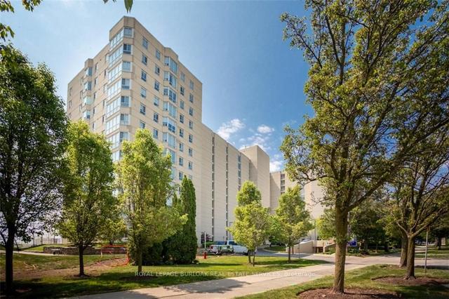 102 - 5280 Lakeshore Rd, Condo with 2 bedrooms, 2 bathrooms and 1 parking in Burlington ON | Image 1