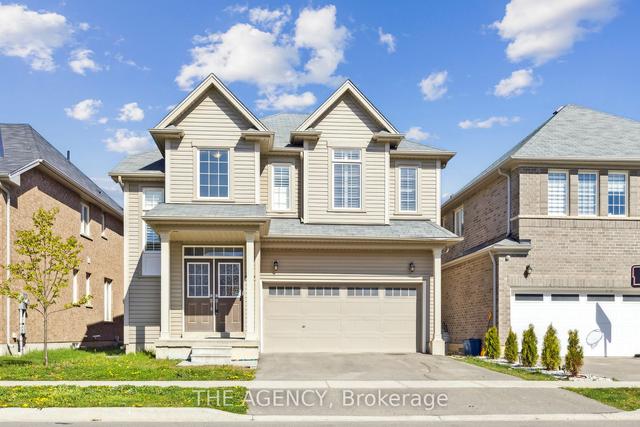 18 Munro Cir, House detached with 4 bedrooms, 4 bathrooms and 4 parking in Brantford ON | Image 1