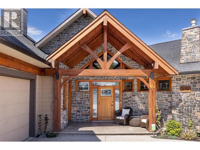 414 Okaview Rd, House detached with 6 bedrooms, 4 bathrooms and 7 parking in Kelowna BC | Image 4