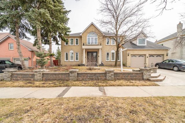 4 Perth St, House detached with 4 bedrooms, 4 bathrooms and 6 parking in Brampton ON | Image 1