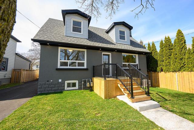 8 First St S, House detached with 3 bedrooms, 3 bathrooms and 3 parking in Hamilton ON | Image 35