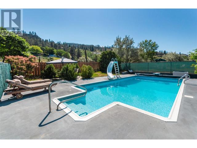 3575 Valleyview Rd, House detached with 4 bedrooms, 0 bathrooms and 9 parking in Penticton BC | Image 35