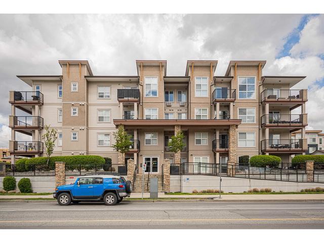 103 - 20175 53 Ave, Condo with 2 bedrooms, 1 bathrooms and 1 parking in Langley BC | Image 2
