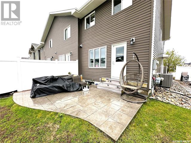 4657 E Primrose Green Dr, House attached with 3 bedrooms, 3 bathrooms and null parking in Regina SK | Image 43