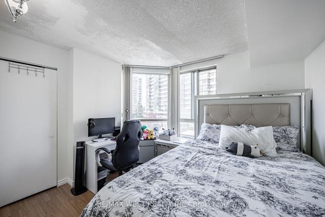 301 - 41 Markbrook Lane, Condo with 2 bedrooms, 2 bathrooms and 2 parking in Toronto ON | Image 9